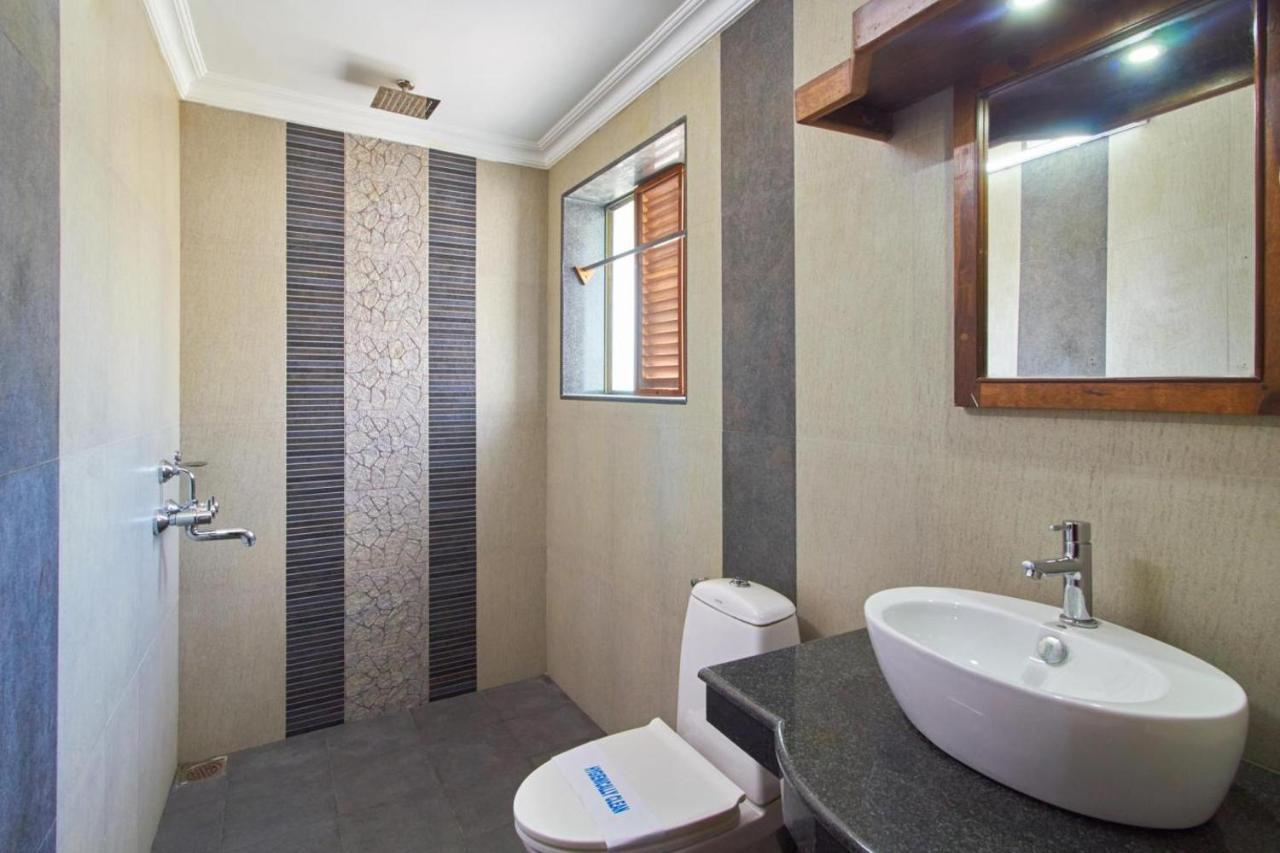 Hotel Mart View Kochi Bagian luar foto