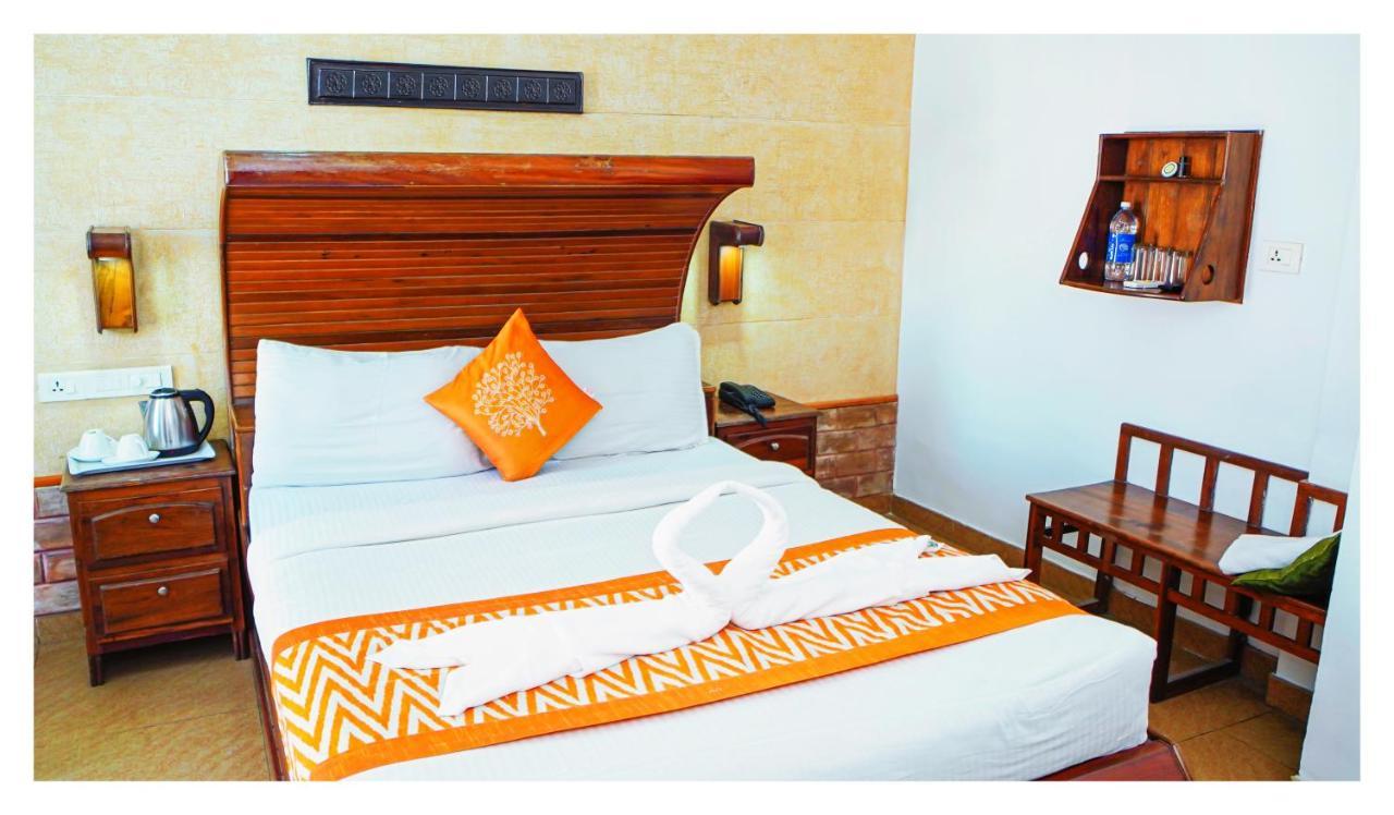 Hotel Mart View Kochi Bagian luar foto
